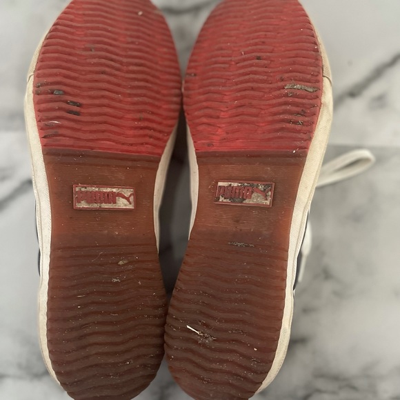 Blue Suede Classic Pumas - Picture 5 of 7